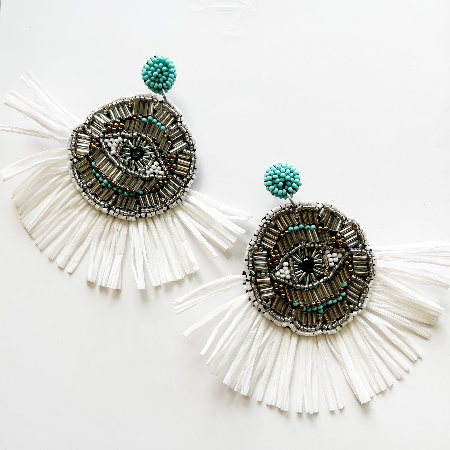 Zarcillo Raffia Eye Blanco